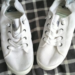 Roxy sneakers